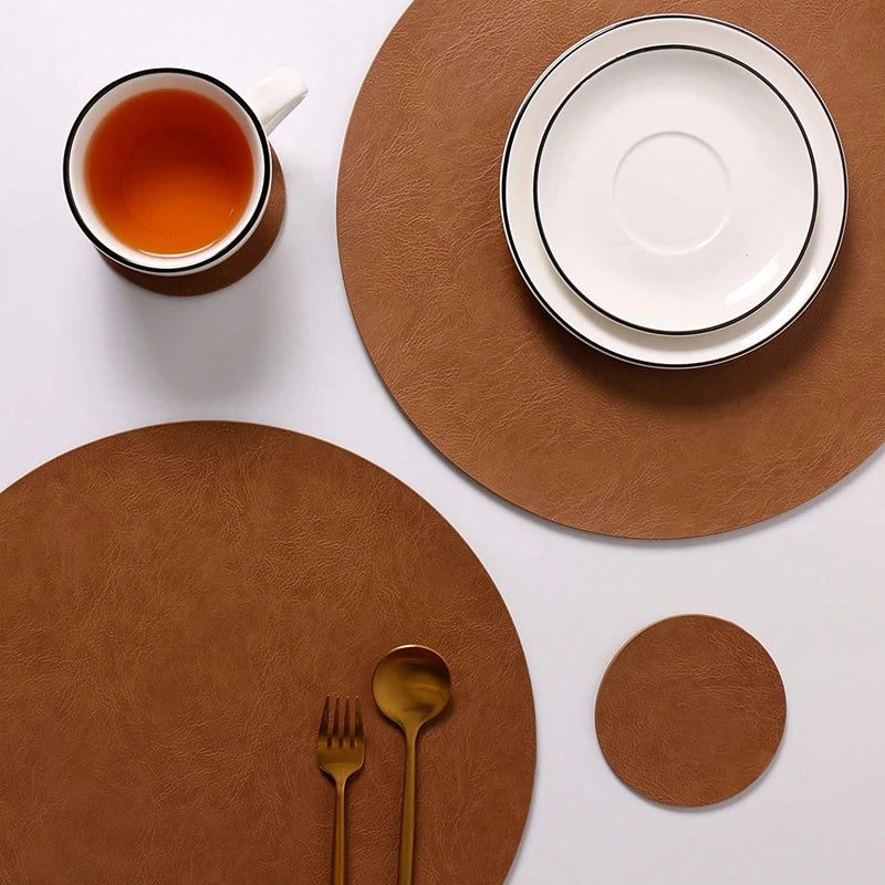 Runde PU-Leder Platzsets & Untersetzer im Cowhide-Look – Abwaschbare Tischsets im American Style (1/4/6/10 Sets)