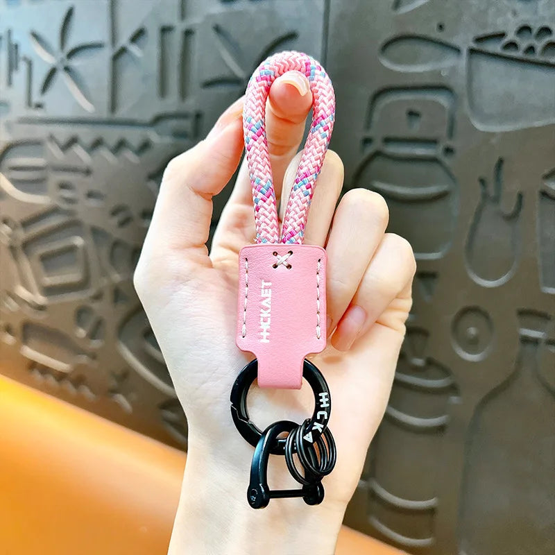 Edler Auto-Schlüsselanhänger aus echtem Leder &amp; Metall – Porte-clés unisexe avec D-Schnalle en 5 couleurs comme style Geschenkidee