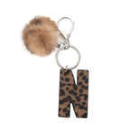 Modischer Leoparden Alphabet Schlüsselanhänger aus Kunstleder – Exquiser Buchstaben-Keyring as Handtaschen-Charm &amp; Geschenk 