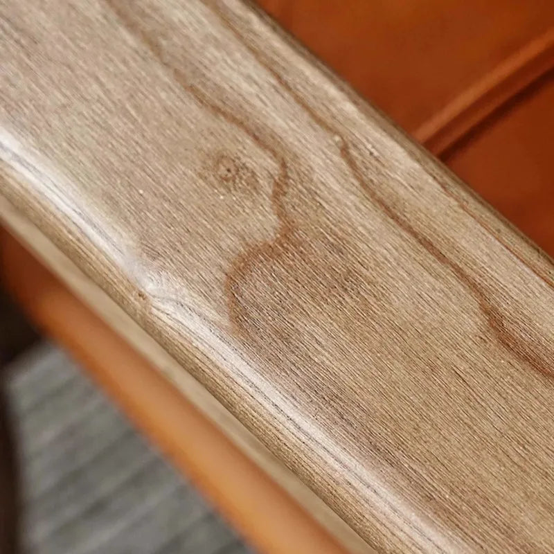 Luxuriöser Leder-Armchair im nordischen Design – Komfortabler Designer-Sessel aus Massivholz mit weicher Rückenlehne für Wohnzimmer