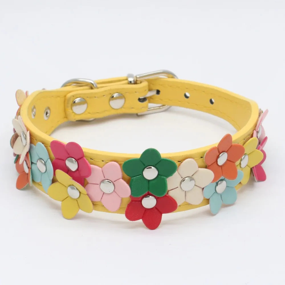 Buntes Blumen Hunde-Halsband aus Leder – Doppelreihiges Flower Pet Collar mit Schnalle für Welpen & kleine Hunde