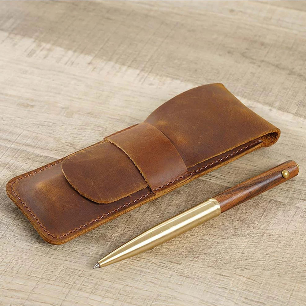 Retro Stiftehülle aus echtem Leder – Tragbares Rindsleder Pen Sleeve Etui für Reisen &amp; als Geschenk