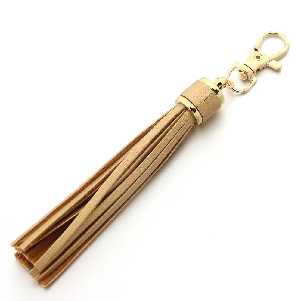 Trendiger Leder Quasten Schlüsselanhänger – Eleganter Tassel Keychain mit Karabinerhaken aus Metall für Taschen & Accessoires