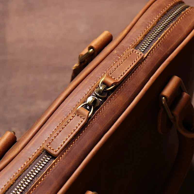 LUOKIR Vintage Herren Aktentasche aus echtem Crazy-Horse-Rindsleder – Schlichte Business- & Laptoptasche für 14 Zoll, Dokumentenmappe für Büro & Alltag