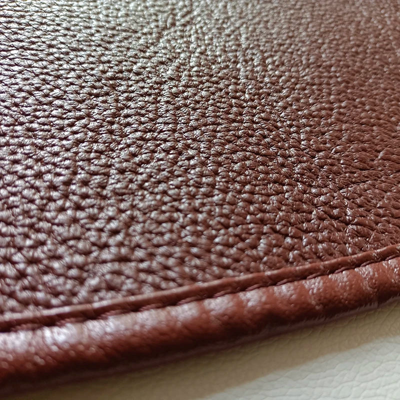 Quadratisches Sitzkissen aus Rindsleder 40 × 40 cm – Wasserdichtes, extra dickes Lederkissen für Büro, Sofa & Stuhl