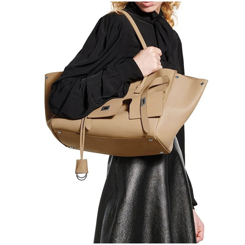 Luxus Wing Bag aus Leder – Große Kapazität Tote Bag mit Silber- oder Goldverschluss, Trendige Schultertasche für Damen