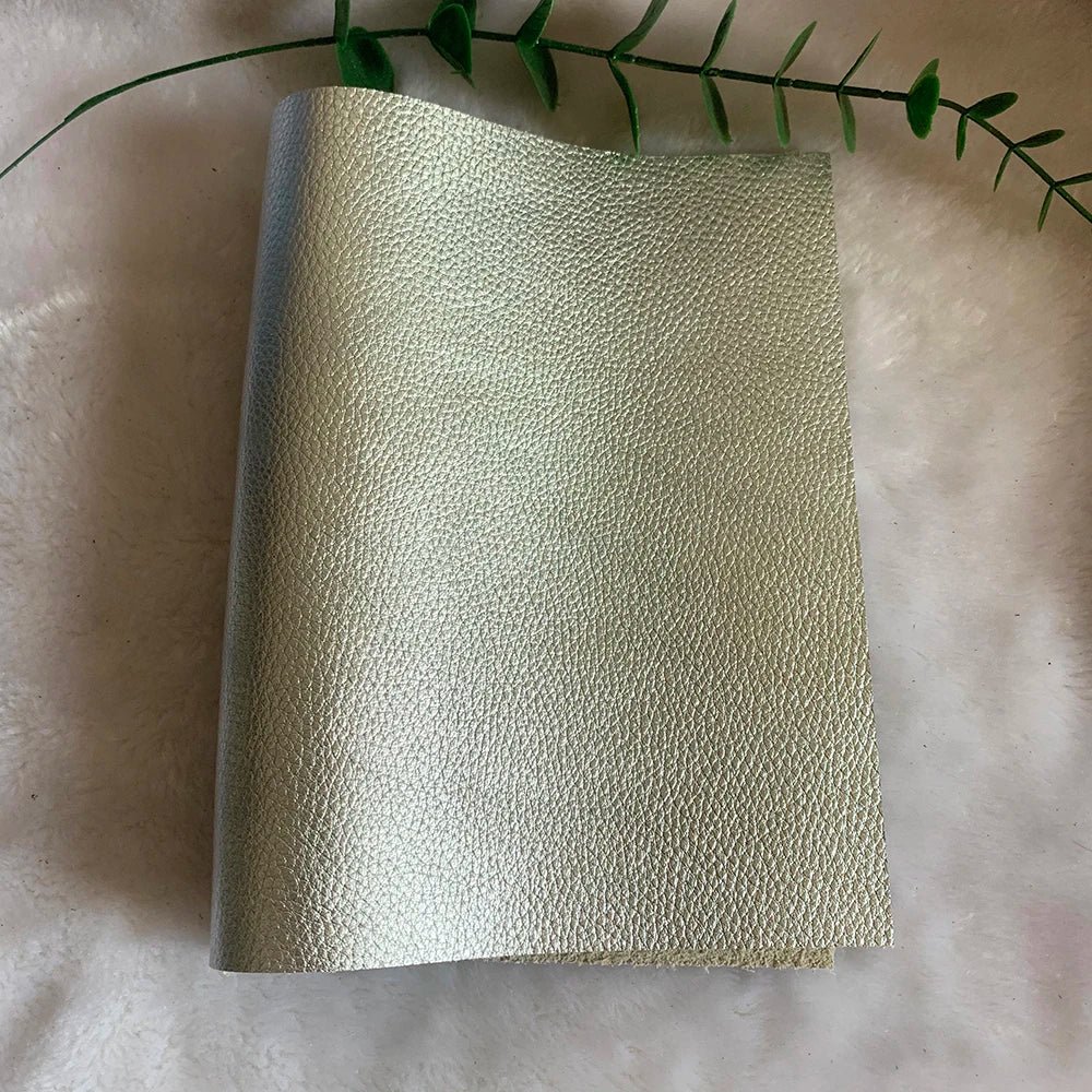 Metallisch glänzendes Echtleder Rindsleder – Gold & Silber Top Layer Leder 20 × 30 cm für DIY Taschen & Accessoires