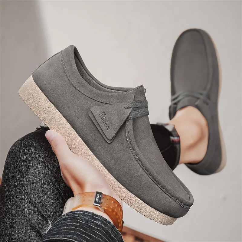 Khaki Herren Loafer aus Velours-Optik – Leichte Slip-On Mokassins mit Plateau, Komfortable Driving Shoes für Freizeit & Alltag