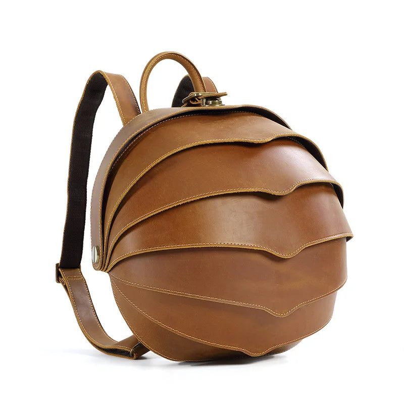 Vintage Beetle Leder Rucksack – Handgefertigter Unisex Daypack aus echtem Rindsleder im Street-Style