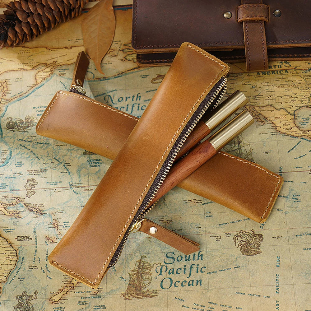 Mini Stifteetui en véritable cuir – Handgefertigter Leder-Organizer für Büro, Schule &amp; Reisen