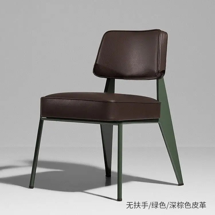 Nordischer Leder-Armchair mit Metallgestell – Vielseitiger Designerstuhl für Esszimmer, Wohnzimmer, Café &amp; Meetingräume