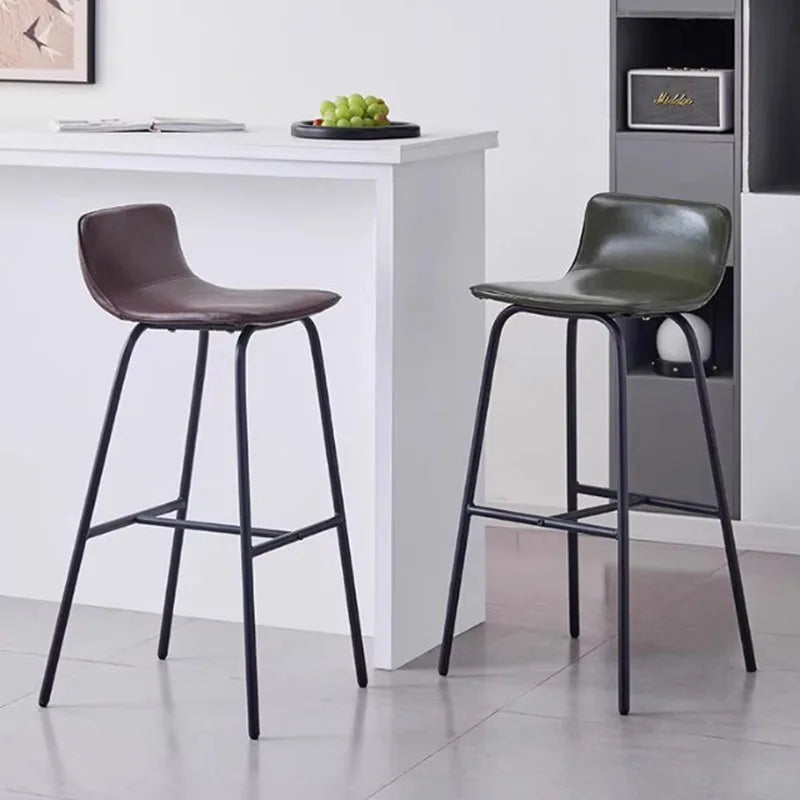 Leder Barstuhl für Balkon & Wohnraum – Moderner Nordic Minimalist Barhocker aus Echtleder mit Carbonstahlgestell