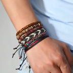 Boho Lederarmband für Herren – Handgeflochtenes Armband mit Holzperlen & Kokosschale, verstellbares Ethno Charm Armband