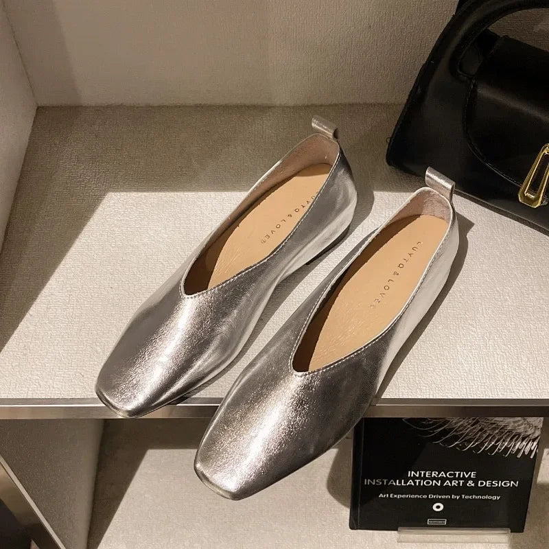 XINGDIKU Damen Loafers 2025 – Luxus Mary Jane Flats aus echtem Leder mit quadratischer Zehenpartie, Gold- und Silberakzenten, Elegante Büro- und Freizeitschuhe