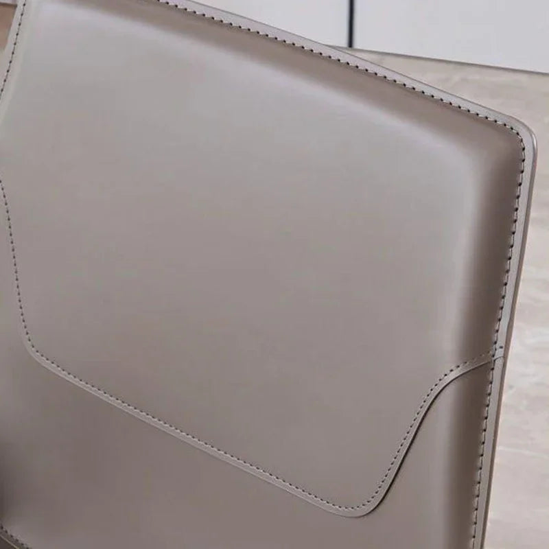 Moderner Esszimmerstuhl 2er-Set aus Sattelleder – Silla de comedor de diseño italiano con Lederoptik y Metallgestell im minimalistaischen Luxus-Stil 