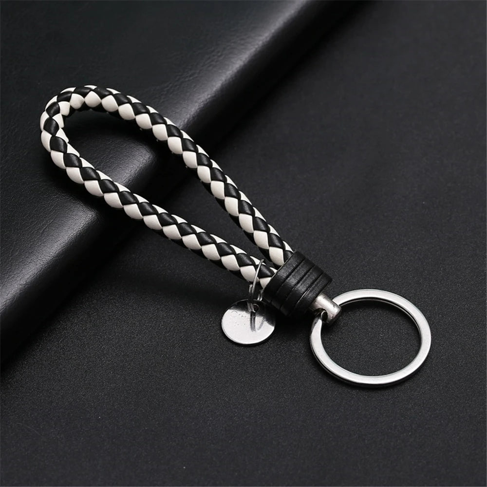 13 cm geflochtener PU-Leder Schlüsselanhänger – Farbiger Keyring für Damen &amp; Herren, modisches Auto- &amp; Taschen-Accessoire mit Metallring