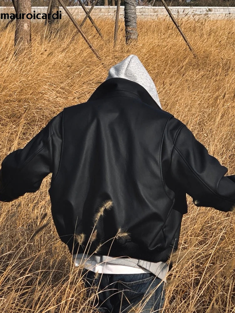 Herren Oversized Kurzjacke aus mattem PU-Leder – Schwarze High-Street Designer Lederjacke mit Reißverschluss & Taschen für Frühling & Herbst