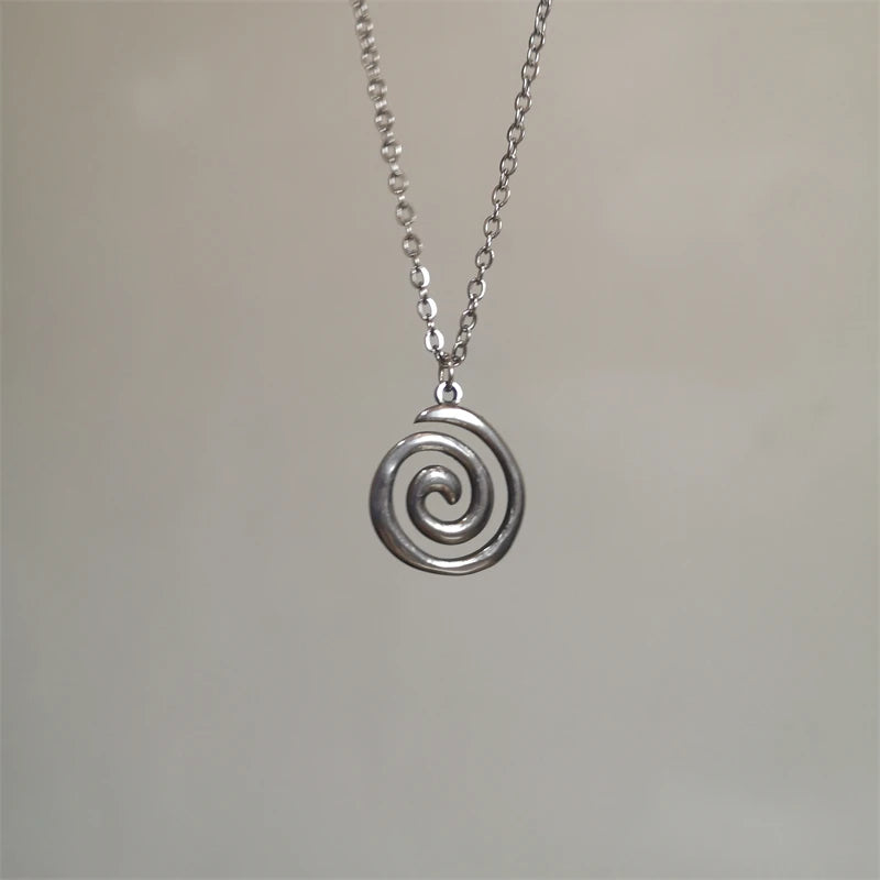 Vintage Spiral-Vortex Anhänger Halskette – Handgeflochtene Lederkordel im Boho & Y2K Stil, Unisex Schmuck