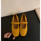 UETEEY Dames Mary Jane Flats 2025 – Sommer Ballerina Schuhe aus Wildleder mit Nieten, Bequeme Runde Zehen Casual Flats für Frauen