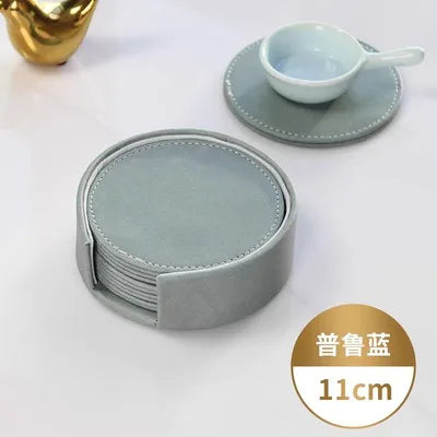 Aixiangru Set aus 6 schwarzen Leder-Untersetzern mit Halter – Elegante Getränkeunterlagen für Gläser & Tassen | Küchen- & Wohnaccessoires