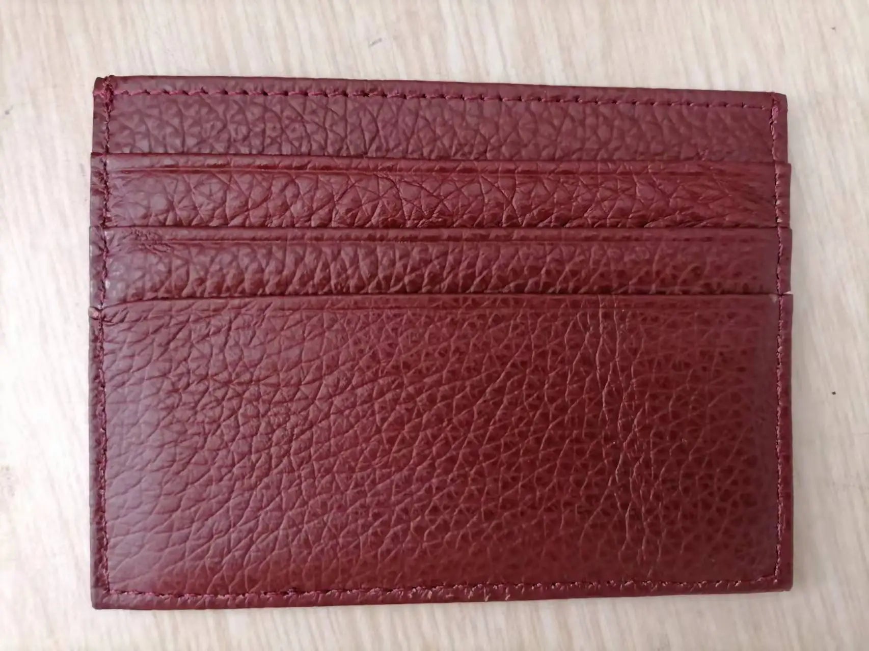 Personalisierter Leder Kartenhalter mit Initialen – Slim Wallet aus echtem Rindsleder für Damen & Herren
