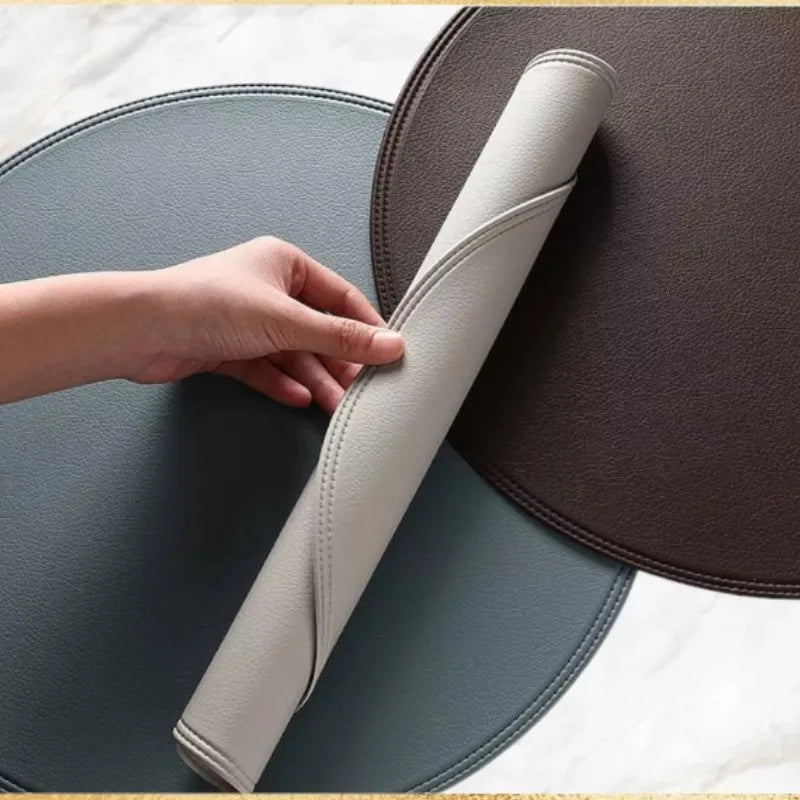 Runde schwarze Kunstleder Tischsets – Geprägte PU-Platzmatten im American Style für Esstisch & festliche Dekoration (1/4/6 Stück)