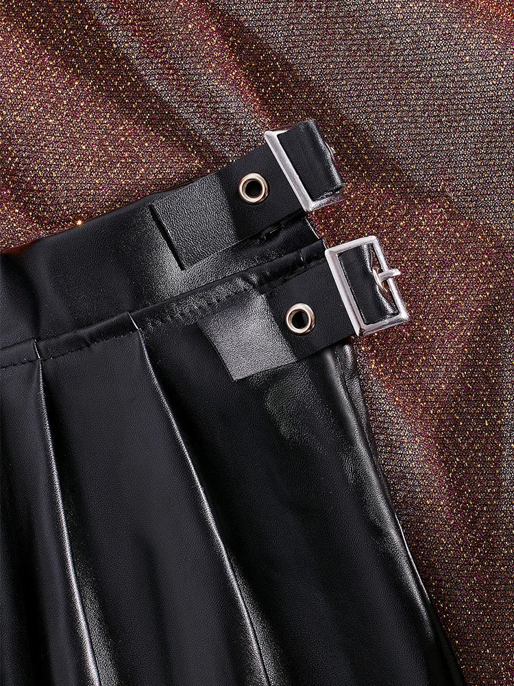 Damen PU Leder Falten-Minirock – Low-Waist Basic Rock mit seitlicher Öffnung, figurbetonter Club- & Night-Out Skirt