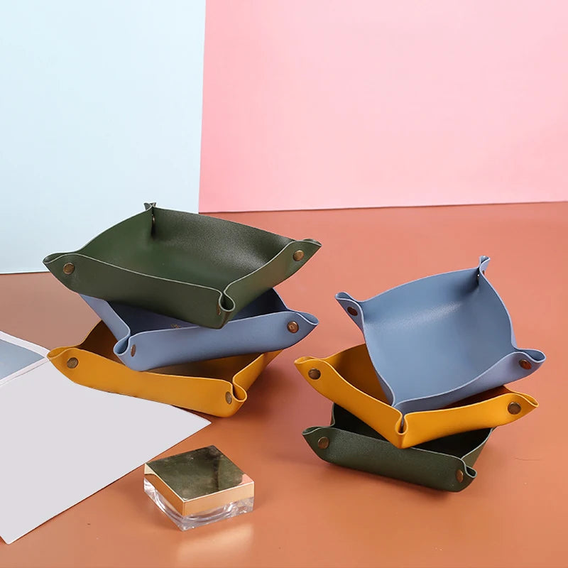 Nordic Style PU-Leder Ablageschale – Faltbarer Desktop Organizer für Schlüssel, Schmuck & Kosmetik | Quadratische Aufbewahrungsbox