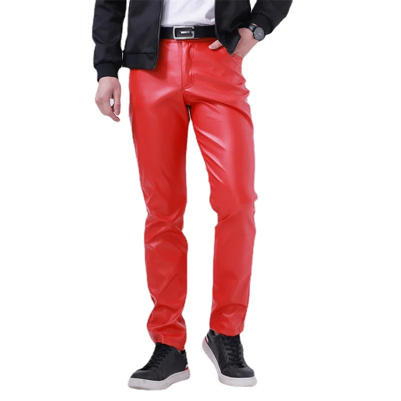 Herren PU Lederhose 2025 – Leichte Slim Pencil Pants in Schwarz & Rot, elastische Bühnen- & Freizeit-Lederhose für Bar, KTV & Performance