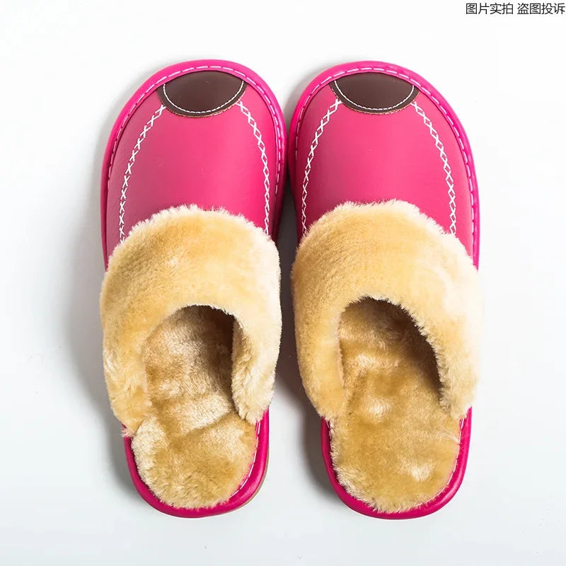 Herren Winter Hausschuhe aus PU-Leder – Warme Indoor Slipper mit Plüschfutter, Rutschfeste &amp; Wasserabweisende Lederschuhe für Zuhause 