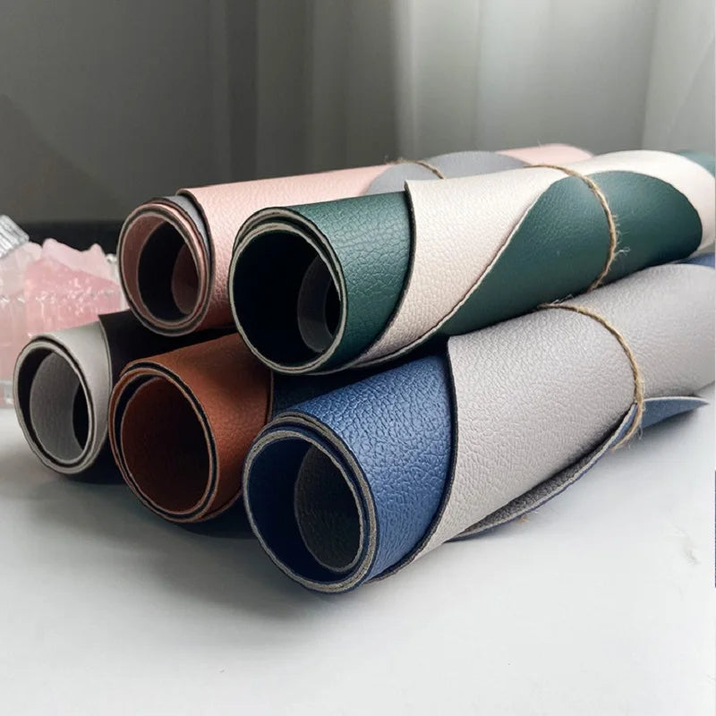 Ovale wendbare Kunstleder Tischsets Schwarz – Wasserdichte & hitzebeständige Platzmatten für Küche, Dining, Hochzeit & Party