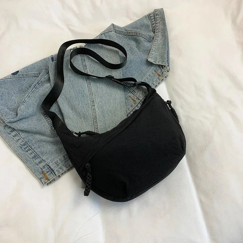 Unisex Canvas Schultertasche – Minimalistische Dumpling Bag in Solider Farbe, Multifunktional & Alltagstauglich