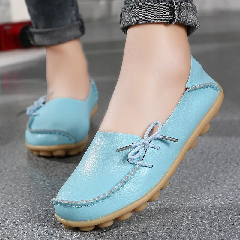 YBQJOO Damen Flats – Slip-On Mokassins aus echtem Leder, runde Zehen, bequeme Loafers für Alltag, Pflege & Plus Size 33-50