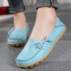 YBQJOO Damen Flats – Slip-On Mokassins aus echtem Leder, runde Zehen, bequeme Loafers für Alltag, Pflege & Plus Size 33-50