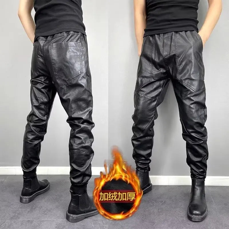 Herren PU Leder Jogginghose mit Kordelzug – Wasserabweisende Kunstleder Harem Pants, warme Casual Winterhose in Lederoptik
