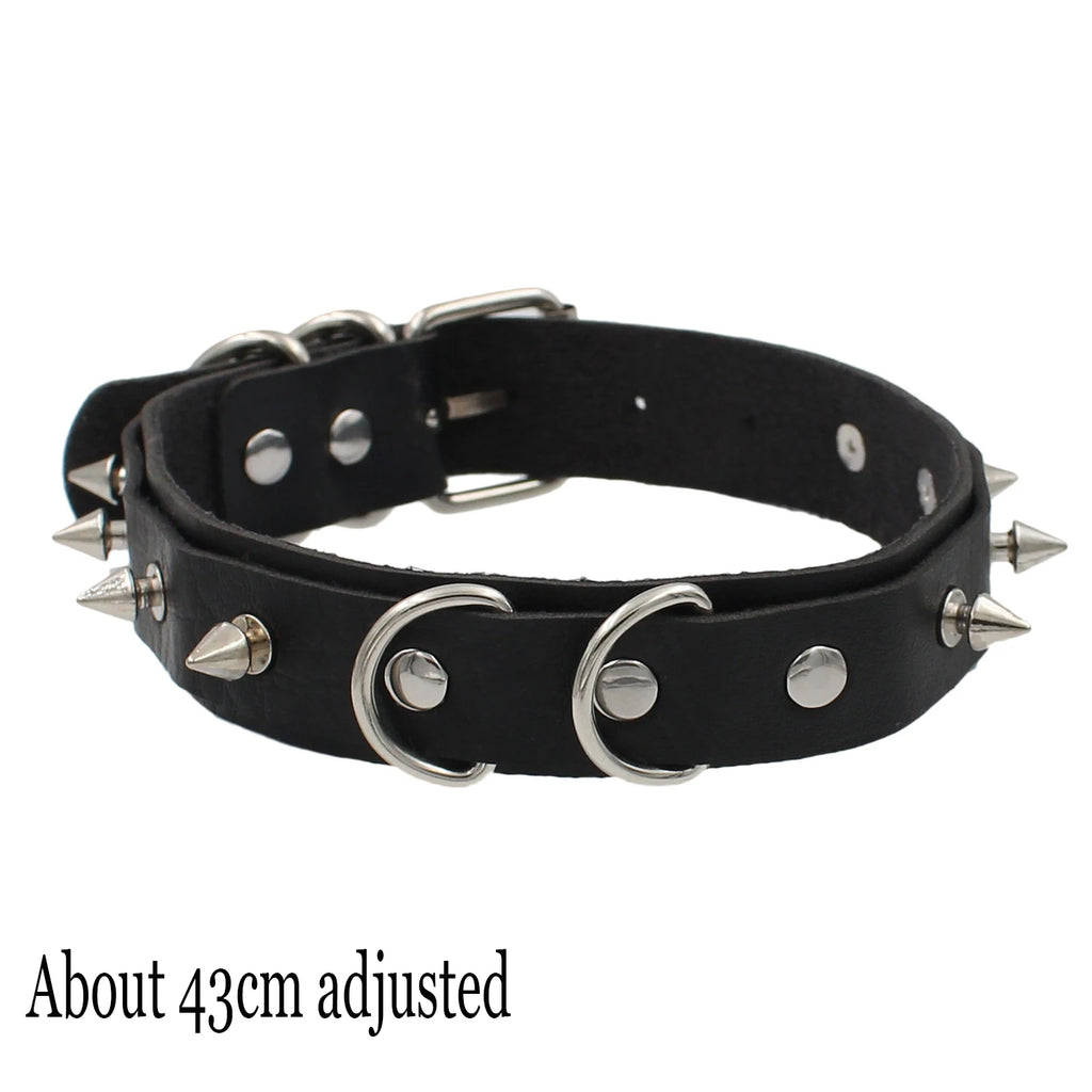 Punk Gothic Choker aus schwarzem PU-Leder – Fledermaus Halsband mit Herzschloss, Schlüssel & Spikes für Damen