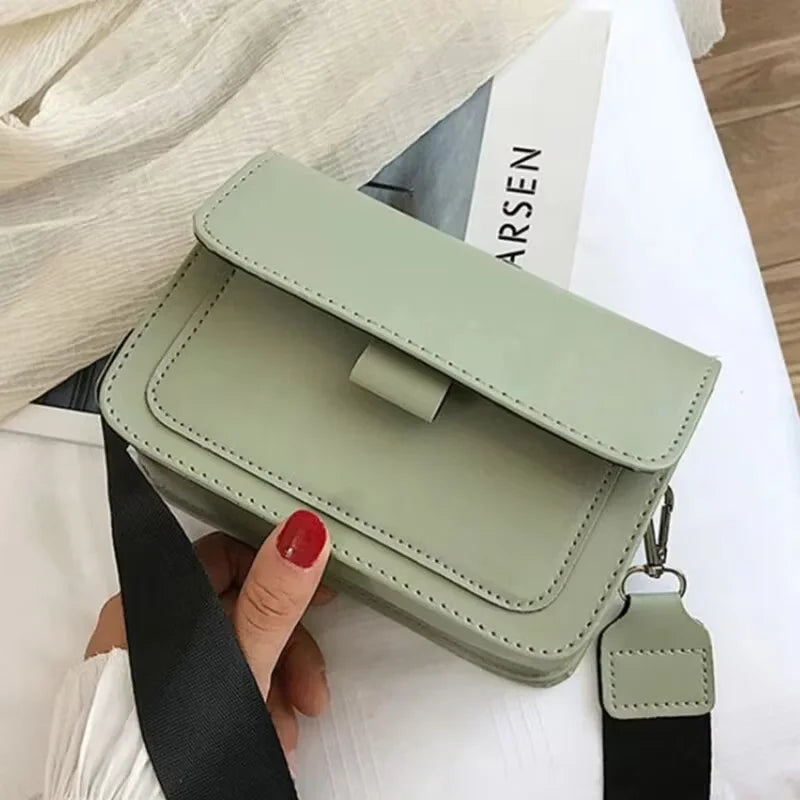 Klassische Designer Crossbody Tasche Damen aus PU-Leder – Kleine Schulter- & Umhängetasche mit Überschlag für Alltag & Reise
