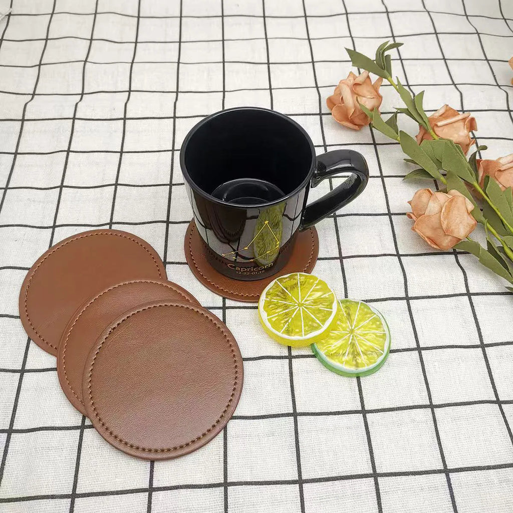 Leder Untersetzer für Getränke – Handgefertigte Leder Coasters (1/3/5 Stück) in Braun, stilvoller Tischschutz für Kaffee, Tee & Wasser