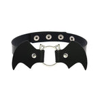 Punk Gothic Choker aus schwarzem PU-Leder – Fledermaus Halsband mit Herzschloss, Schlüssel & Spikes für Damen