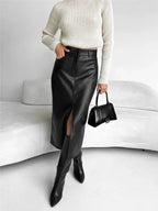 Damen PU Leder Midirock Schwarz – High Waist Rock mit Frontschlitz, eleganter Office- & Alltagsrock in Lederoptik für Herbst