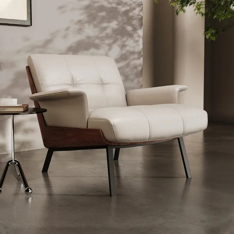 Ergonomischer Designer-Ledersessel im italienischen Luxus-Stil – Eleganter Minimalistischer Fauteuil mit Armlehnen für modernes Wohnzimmer