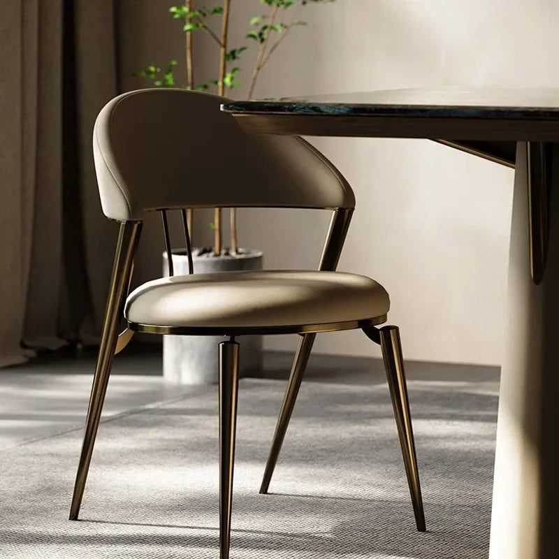 Meuble de cuisine minimaliste italien au design en cuir – Meuble de design moderne au style de luxe léger et nordique pour chambre d'enfant, hôtel et restaurant 