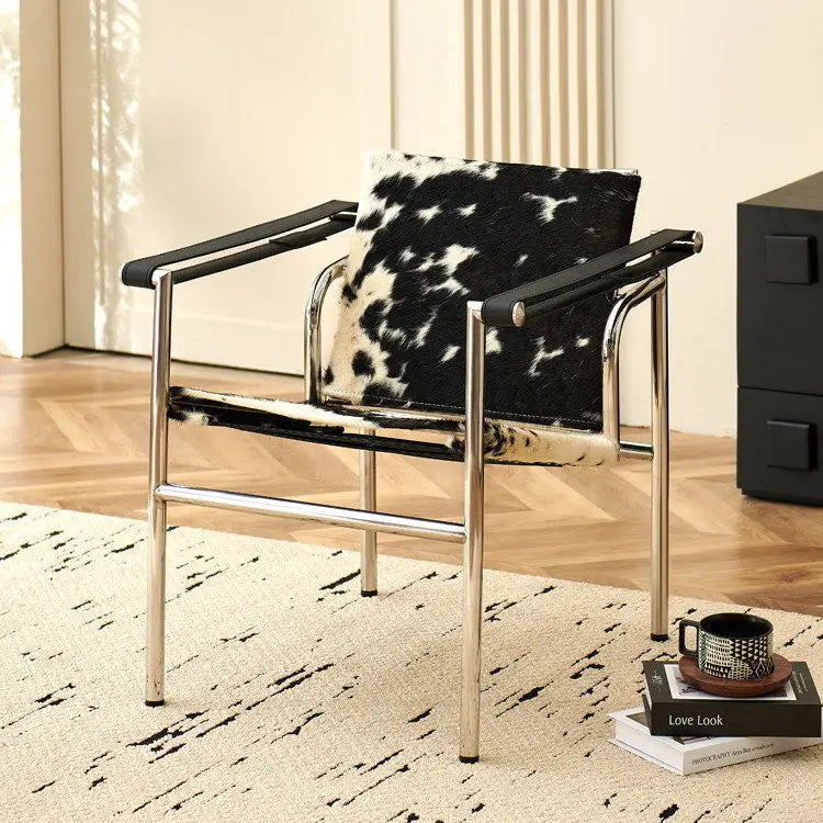 Minimalistischer Lounge Chair aus Kunstleder – Moderner Basculan Relaxstuhl mit Edelstahlgestell für Wohnzimmer & Apartment