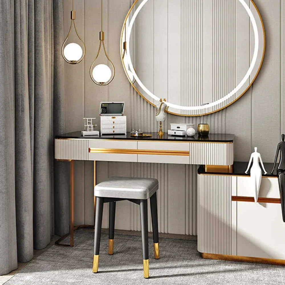 Moderner Esszimmerstuhl aus Leder mit Latexpolster – Stapelbarer Light-Luxury Dining Chair mit Carbonstahlrahmen & rutschfesten Füßen