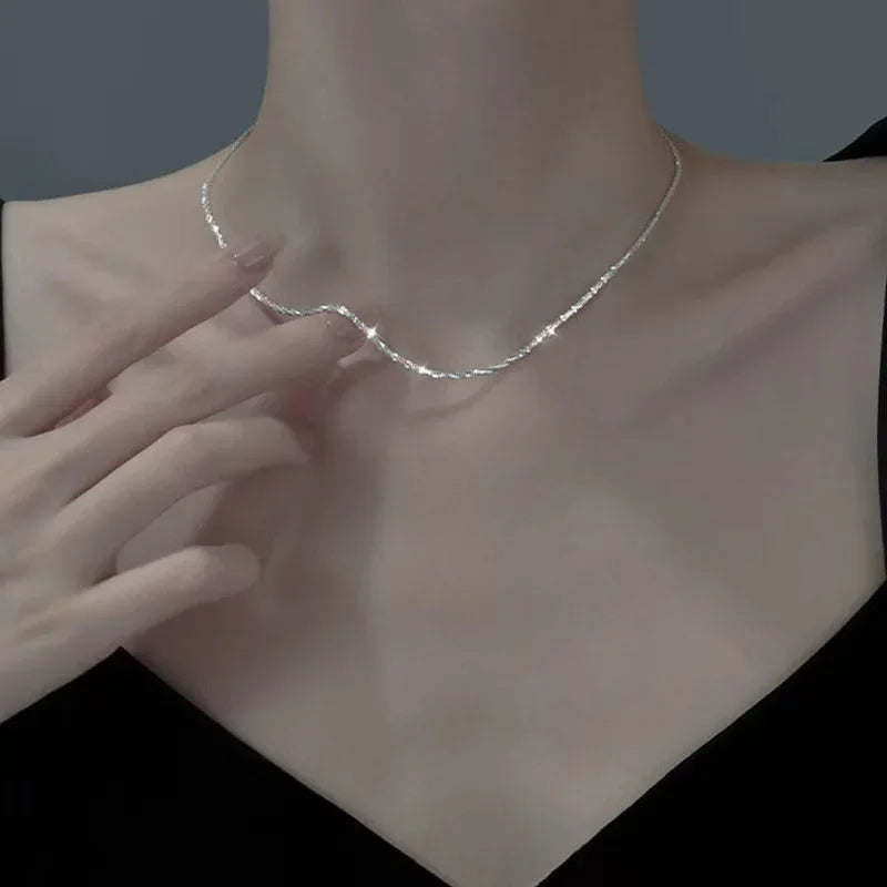 Vintage schwarze Lederkette mit geflochtenem Band & geometrischem Anhänger – Schlichte Halskette für Damen & Girls