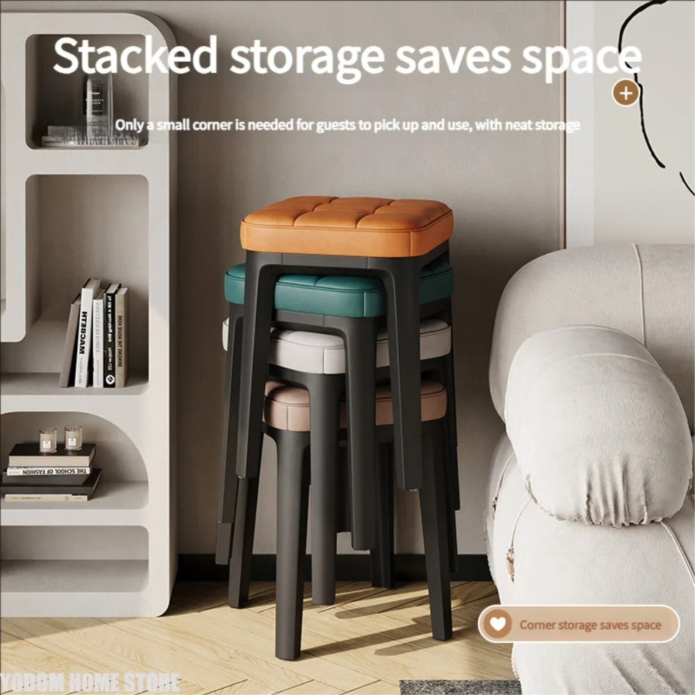 Bunte PU-Esshocker mit dicker Polsterung – Stapelbarer Designer-Sitzhocker für Restaurant, Küche &amp; kleine Räume 