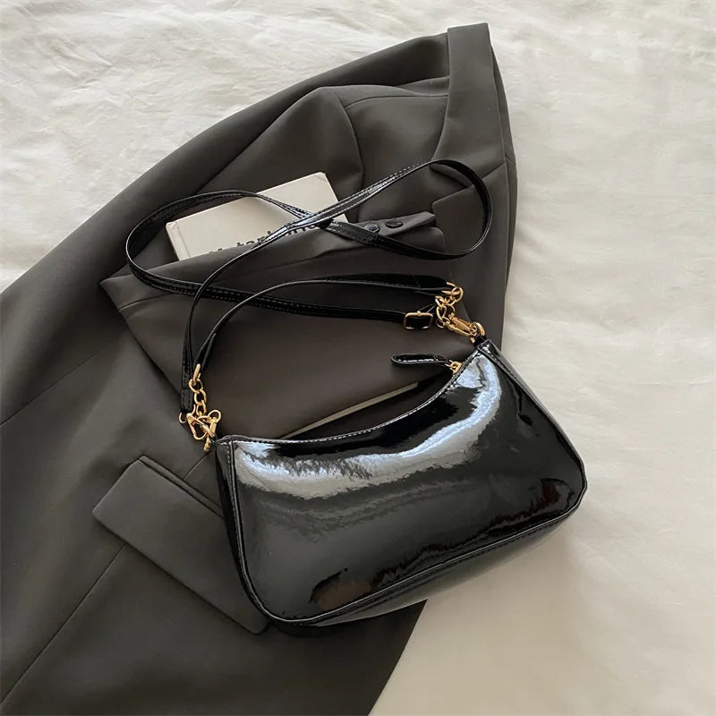 Retro PU-Leder Schultertasche für Damen – Modische Unterarmtasche in Einfarbig, Leichte Handbag