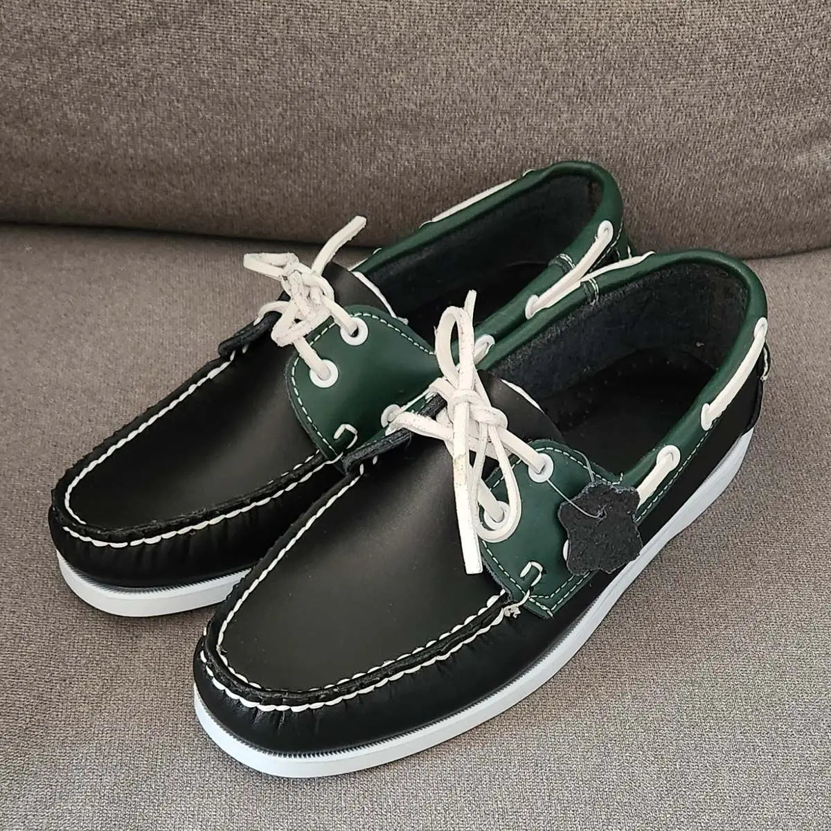 Klassische Herren Bootsschuhe aus echtem Leder – Handgefertigte Mokassins & Casual Loafer mit rutschfester Gummisohle