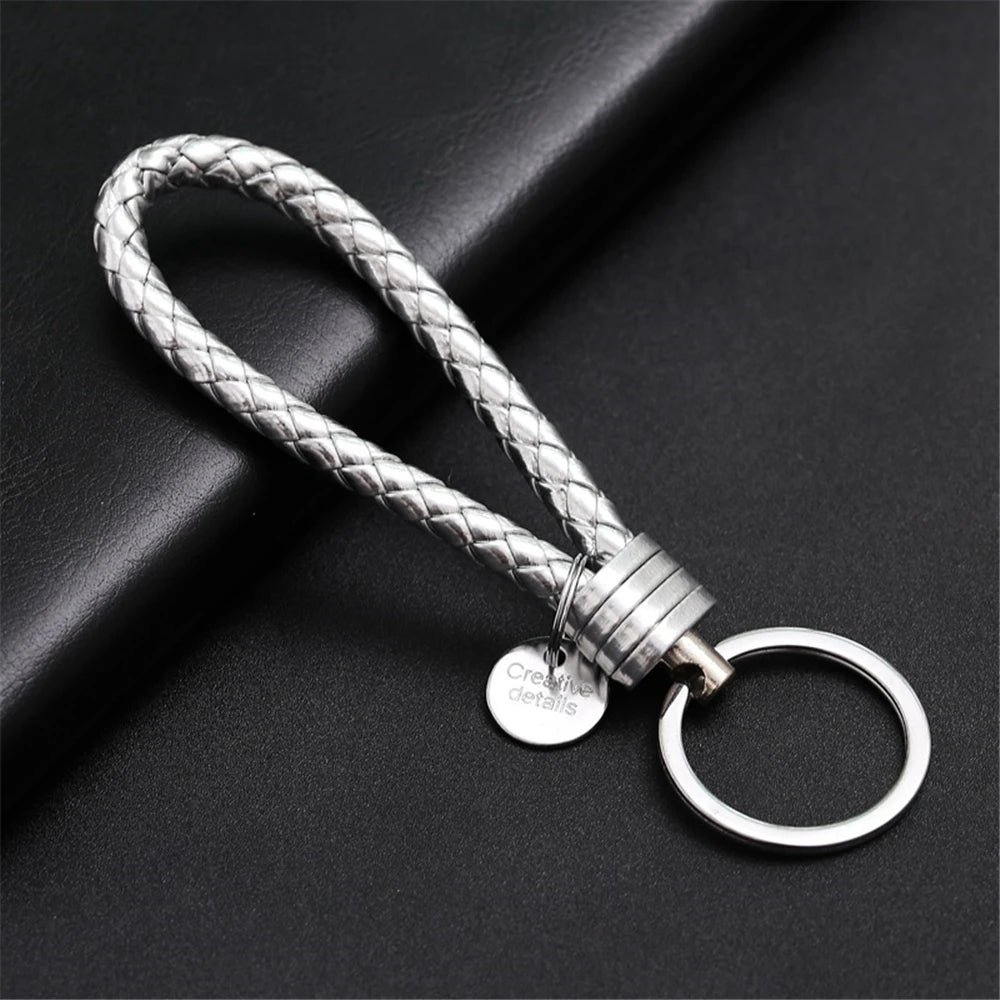 13 cm geflochtener PU-Leder Schlüsselanhänger – Farbiger Keyring für Damen & Herren, modisches Auto- & Taschen-Accessoire mit Metallring