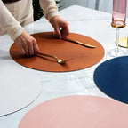 Runde PU-Kunstleder Tischsets & Untersetzer – Elegantes, doppelseitiges Platzmatten-Set im American Style für Dining, Party & Dekoration (1/4/10 Sets)